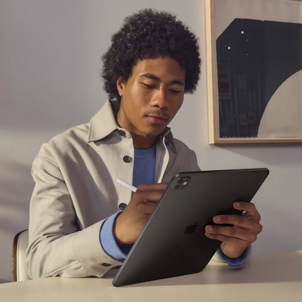 iPad Pro 13-inch M5 Wifi Space Black-5.webp