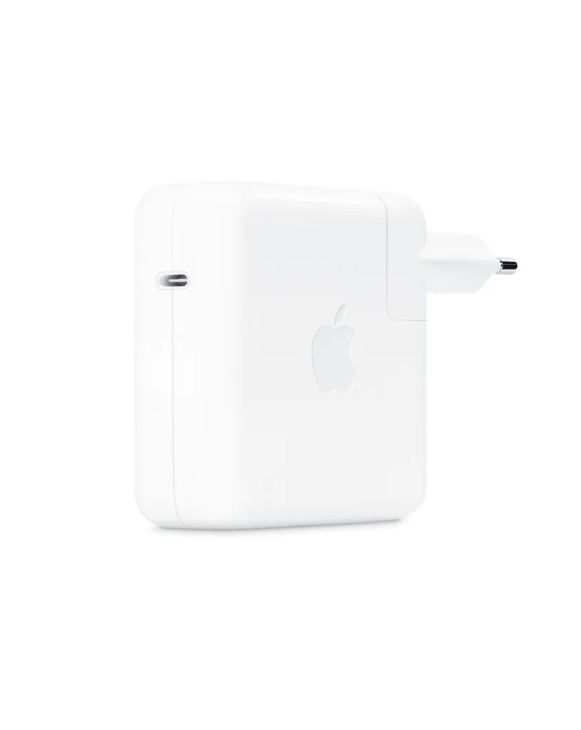 67WUSBCPowerAdapter3-3.webp